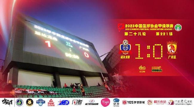 主演宋康昊曾经扮演过多种多样的角色，但这次扮演变身为吸血鬼的神父对于他来说也是非常特别的经历。
